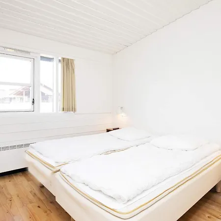 Holiday home C *